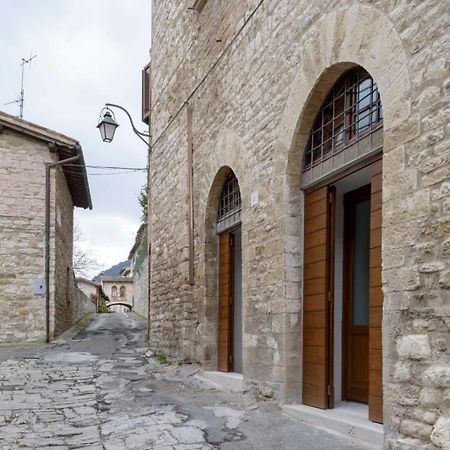 גוביו Casa Falcucci מראה חיצוני תמונה